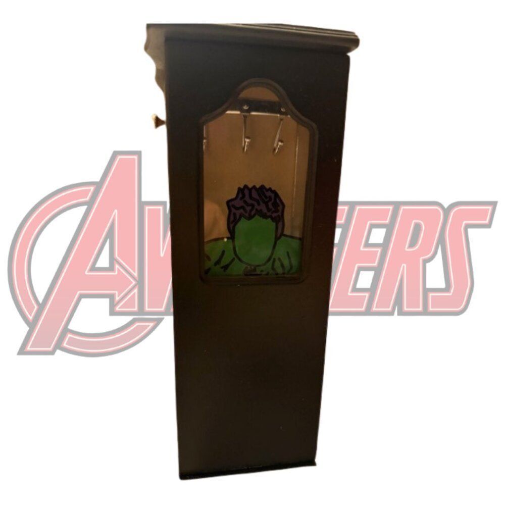 Hand-Painted Marvel Avengers Jewelry Box – One-of-a-Kind Wooden Organizer - Picture 5 of 14